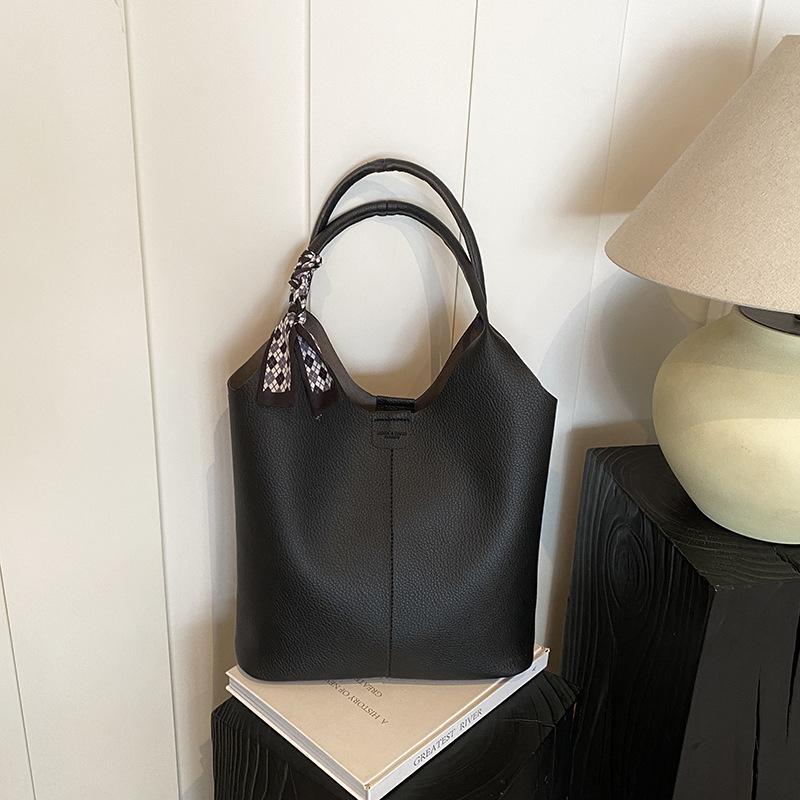 Dakota Tote  | Womens Tote Bags Handbags & Purses Black